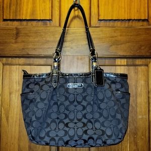Coach East/West Gallery Black Tote BagF15146